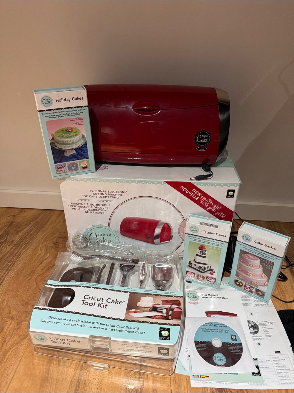 Discontinued Cricut Cake Mini Bundle